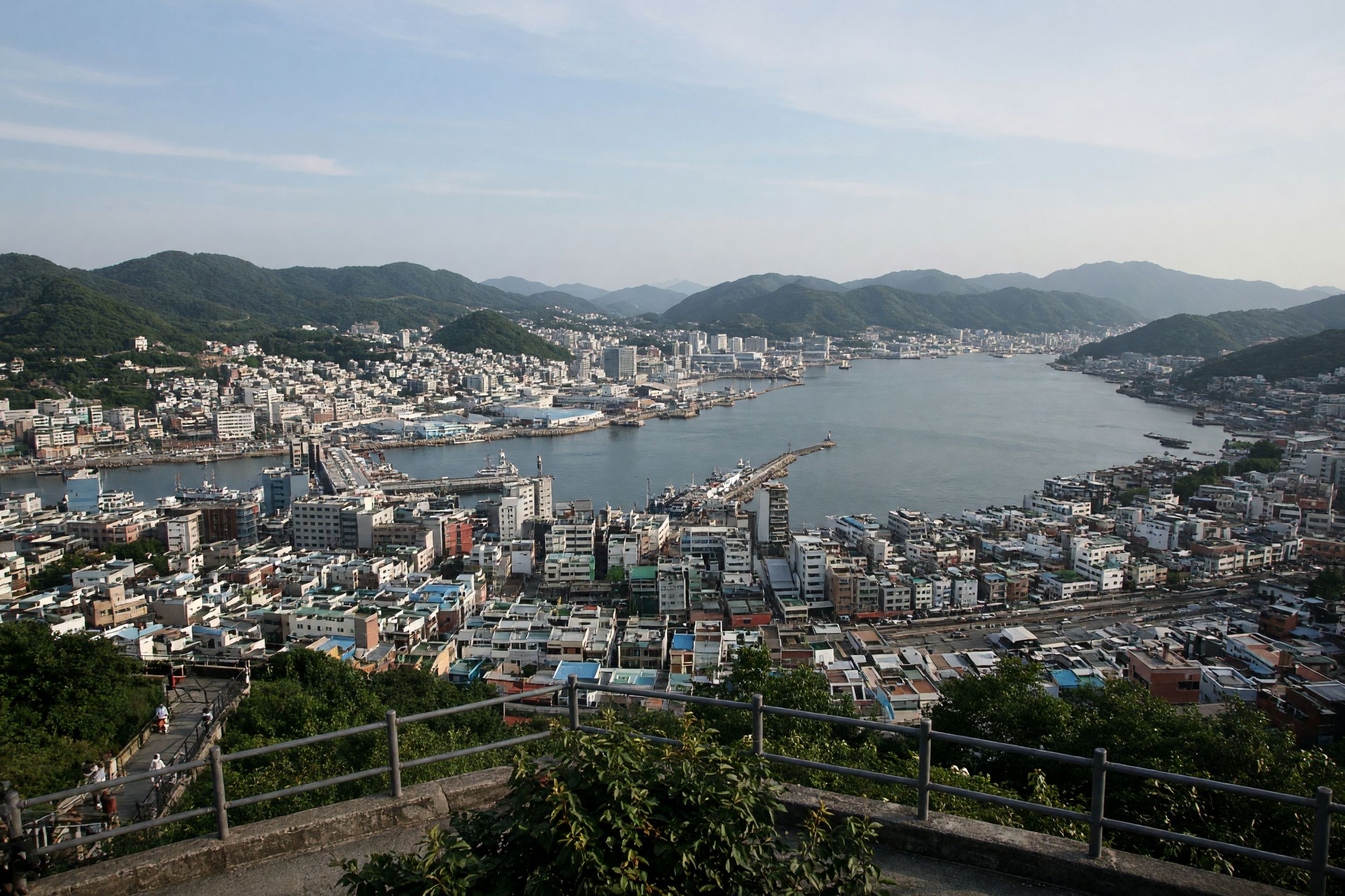 Jinhae Gu