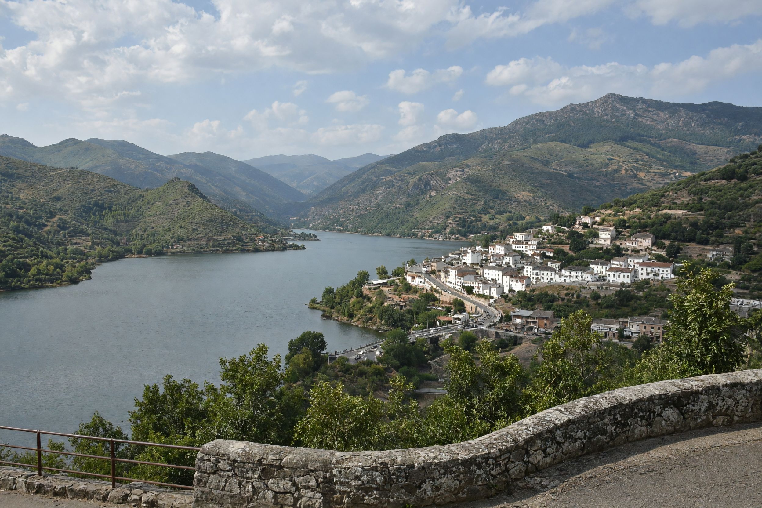 Los Lagos